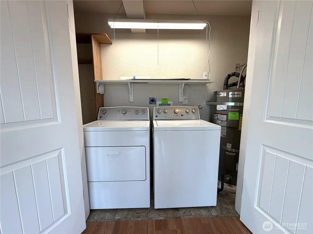 62 HERON LOOP Republic, WA 99166