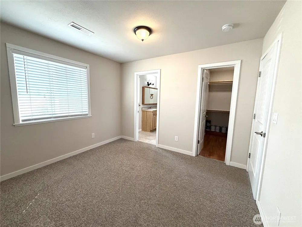 62 HERON LOOP Republic, WA 99166