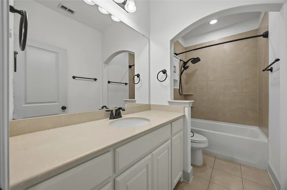 3922 Canton Jade Way Arlington, TX 76005