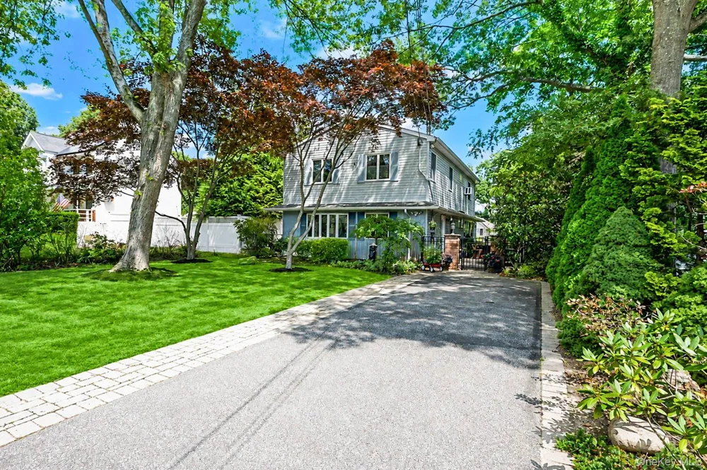 45 Reeves Road Center Moriches, NY 11934