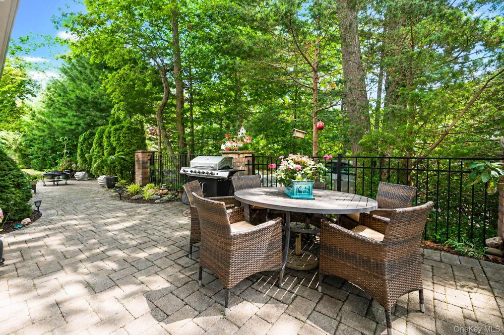 45 Reeves Road Center Moriches, NY 11934