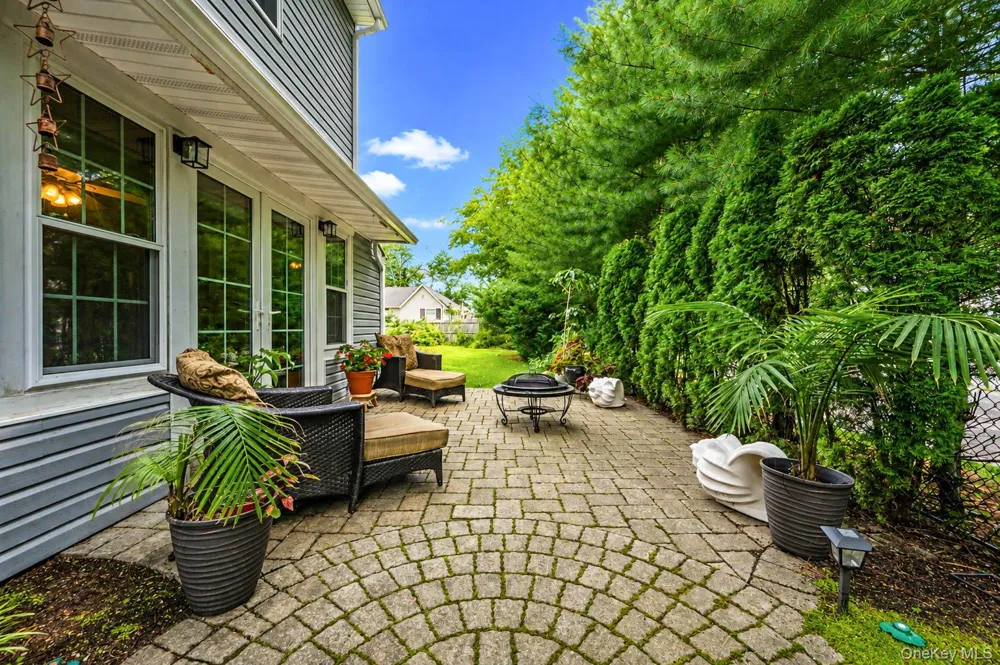 45 Reeves Road Center Moriches, NY 11934