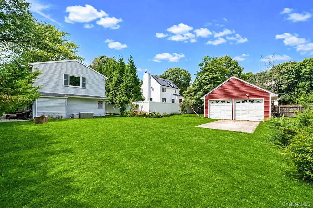 45 Reeves Road Center Moriches, NY 11934
