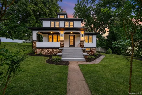 16 Maple Avenue