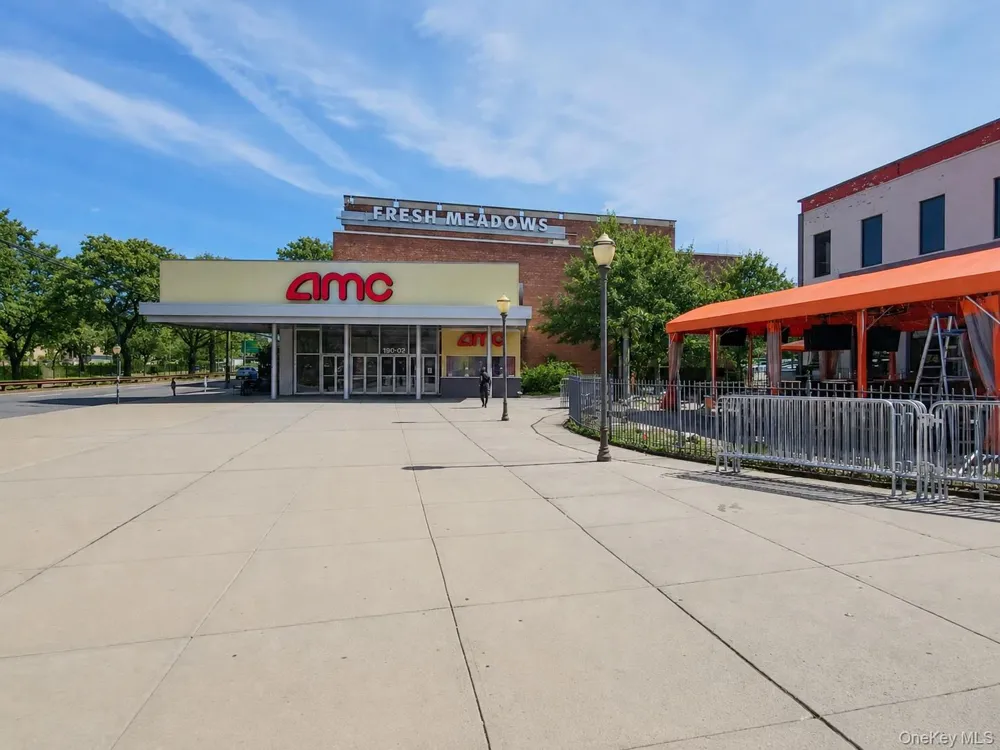 196-29 69th Ave ##1st Fl Fresh Meadows, NY 11365