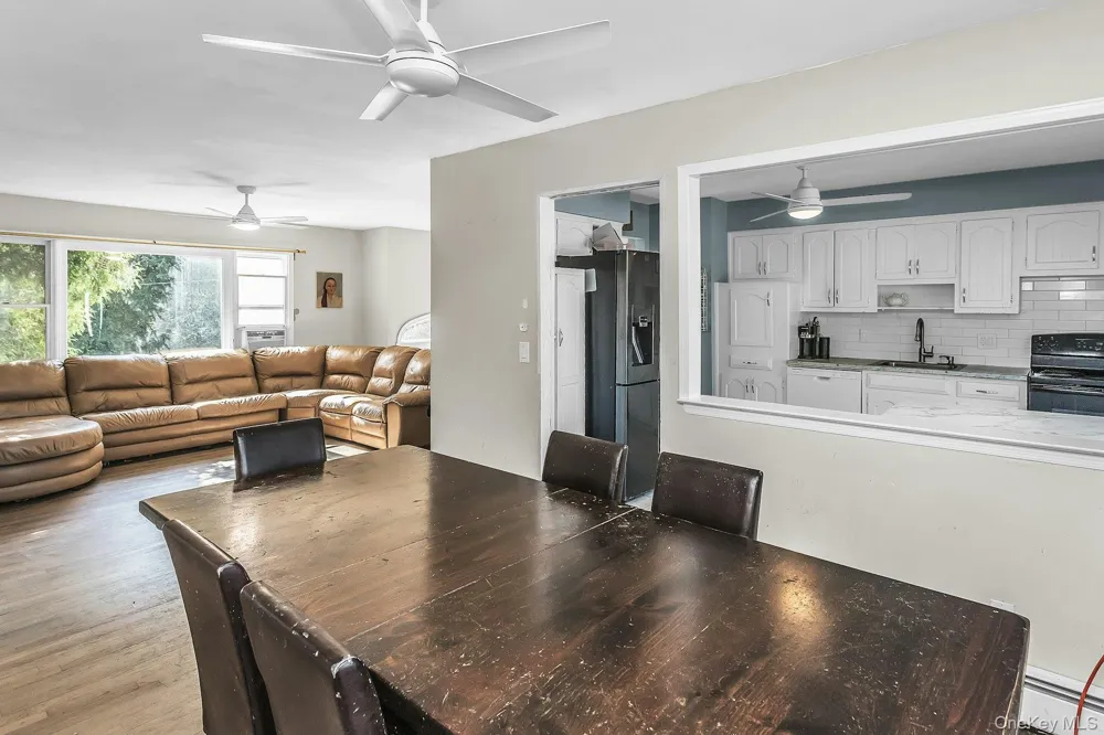 1 Karen Court Bayville, NY 11709