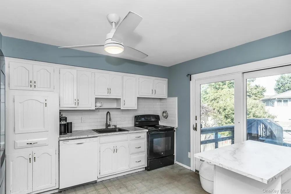 1 Karen Court Bayville, NY 11709