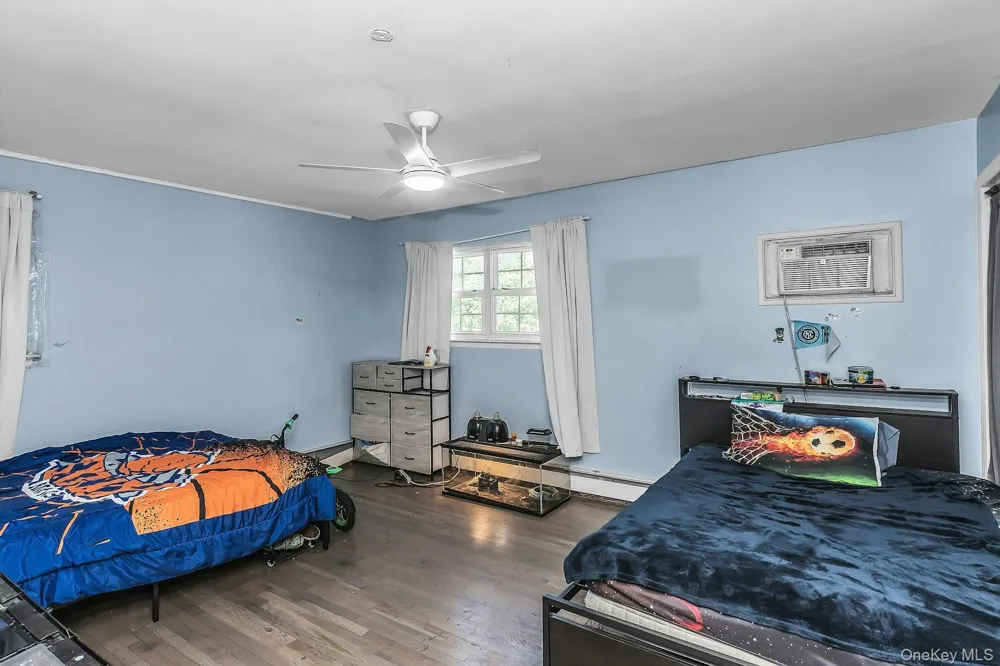 1 Karen Court Bayville, NY 11709