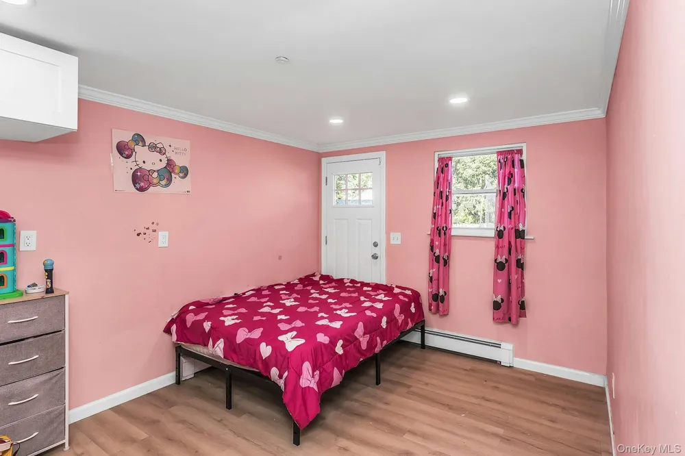1 Karen Court Bayville, NY 11709