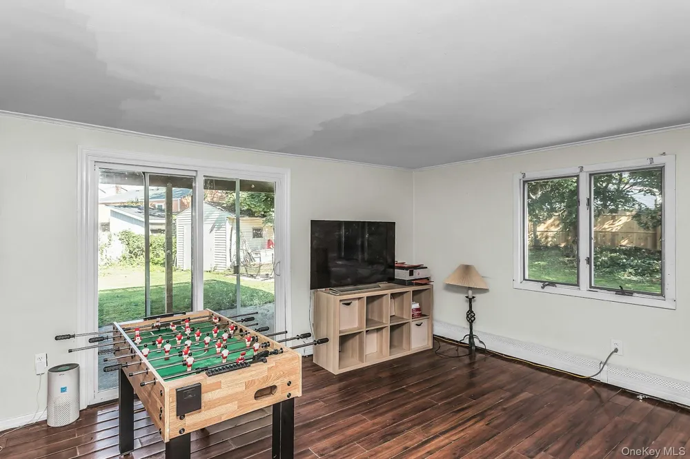 1 Karen Court Bayville, NY 11709