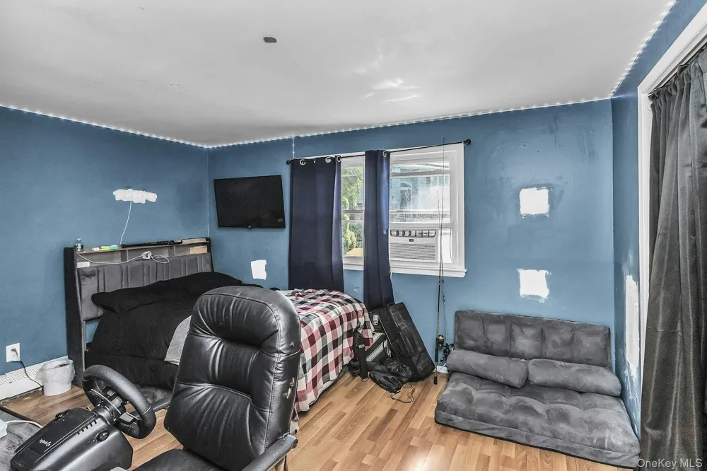 1 Karen Court Bayville, NY 11709