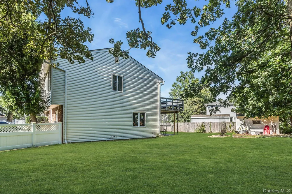 1 Karen Court Bayville, NY 11709