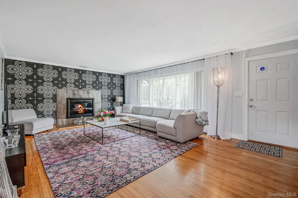 47 Whitebrook Drive Riverhead, NY 11901