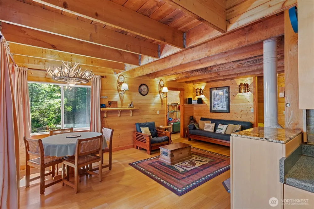 41 Staircase Ridge Road S Hoodsport, WA 98548