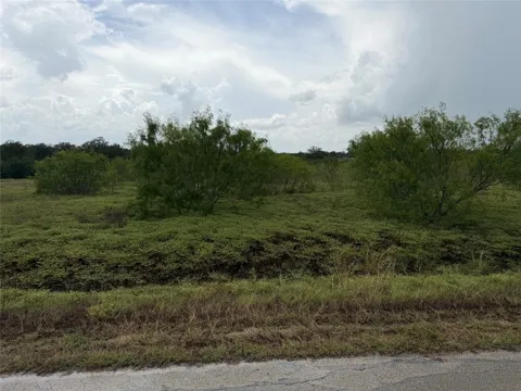 6 Spanish Oak Boulevard