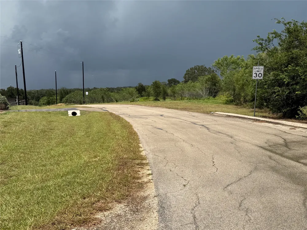 6 Spanish Oak Boulevard Lockhart, TX 78644