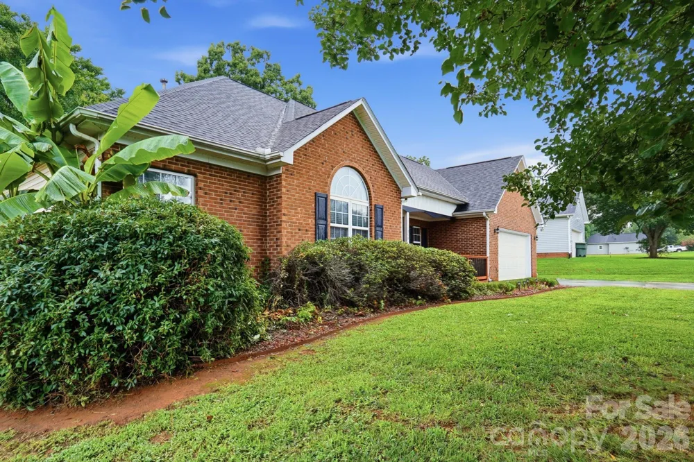 359 Linsbury Court Gastonia, NC 28056