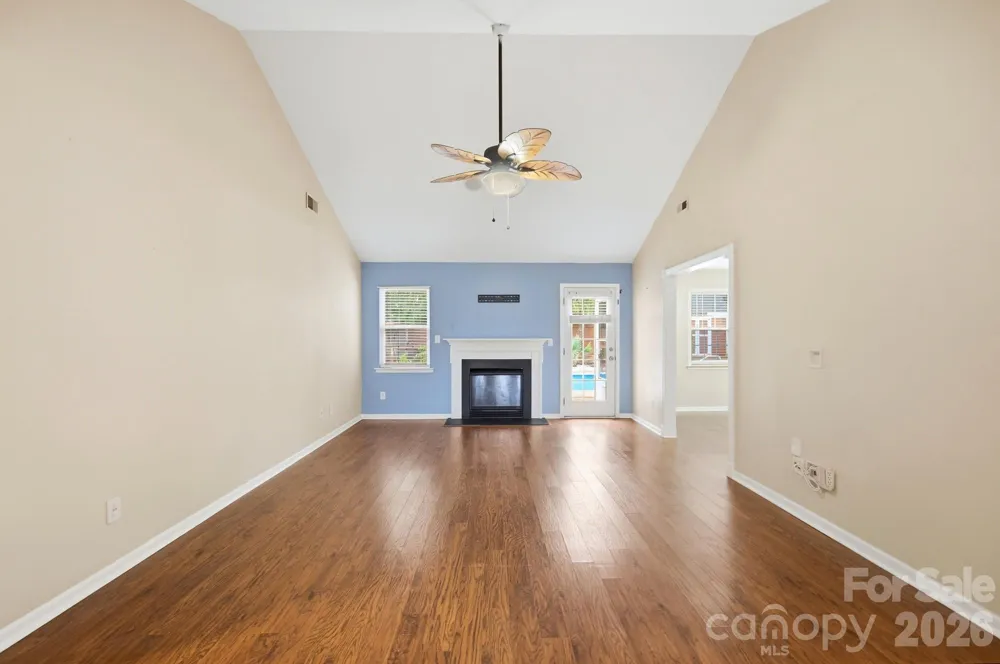 359 Linsbury Court Gastonia, NC 28056