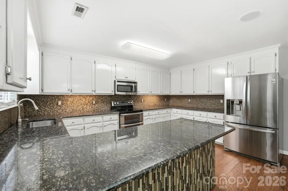 359 Linsbury Court Gastonia, NC 28056