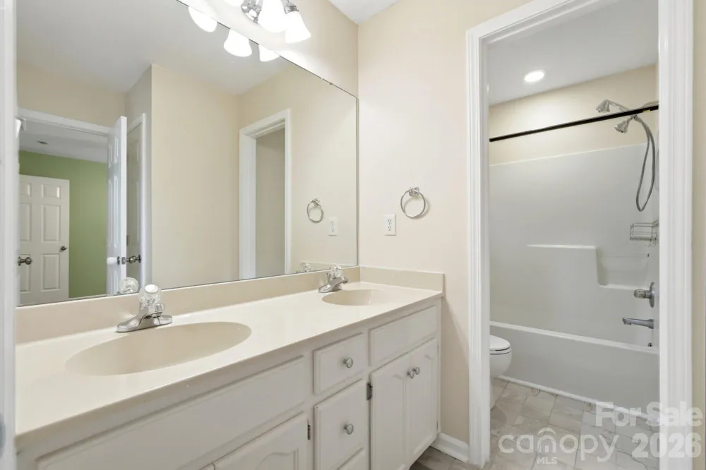 359 Linsbury Court Gastonia, NC 28056
