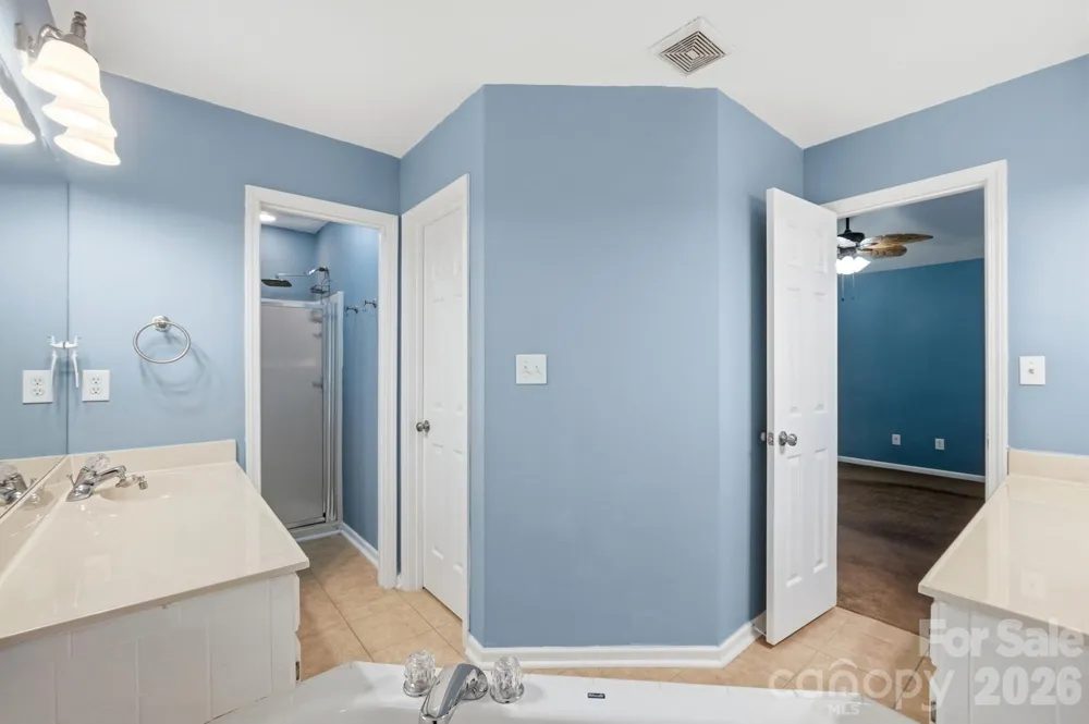 359 Linsbury Court Gastonia, NC 28056