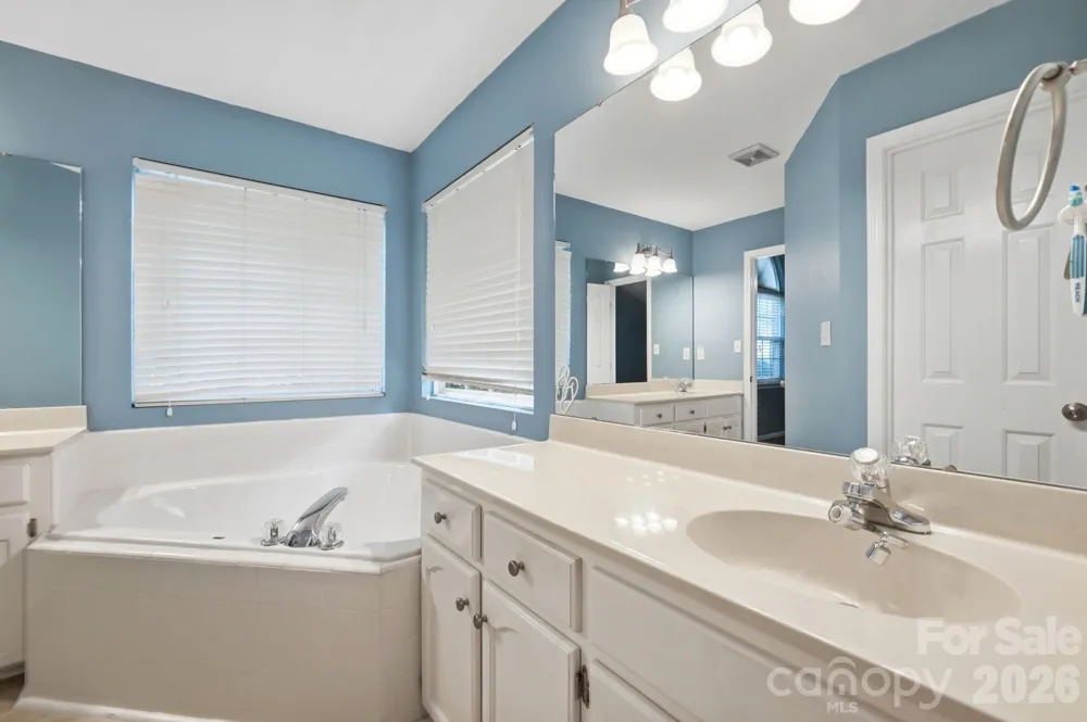 359 Linsbury Court Gastonia, NC 28056