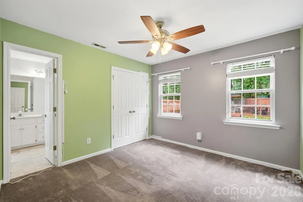 359 Linsbury Court Gastonia, NC 28056