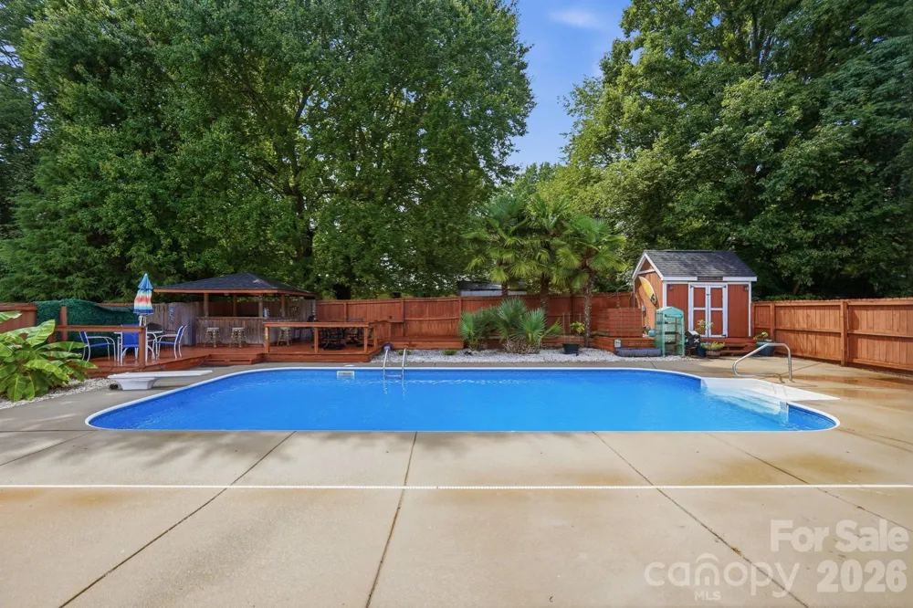 359 Linsbury Court Gastonia, NC 28056