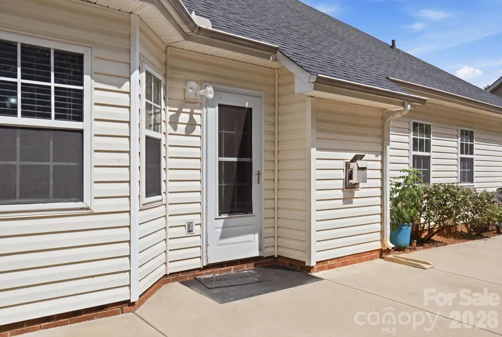 359 Linsbury Court Gastonia, NC 28056