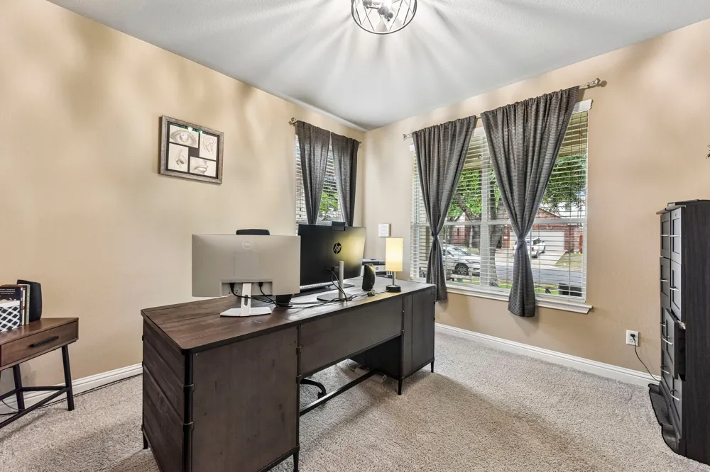 10216 Anahuac Trail Austin, TX 78747