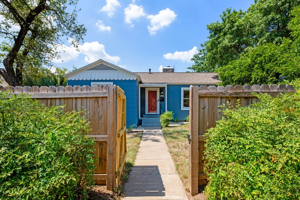 811 E 45th Street Austin, TX 78751