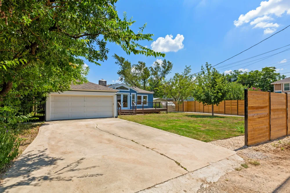 811 E 45th Street Austin, TX 78751