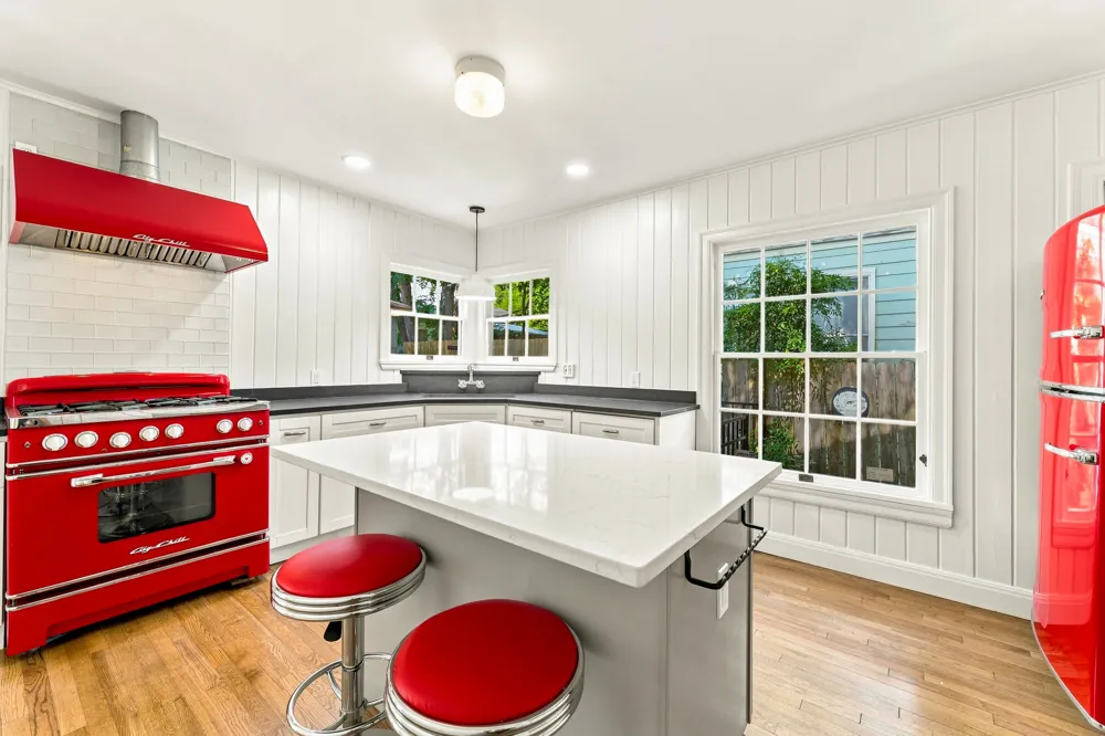 811 E 45th Street Austin, TX 78751