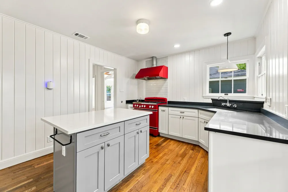 811 E 45th Street Austin, TX 78751