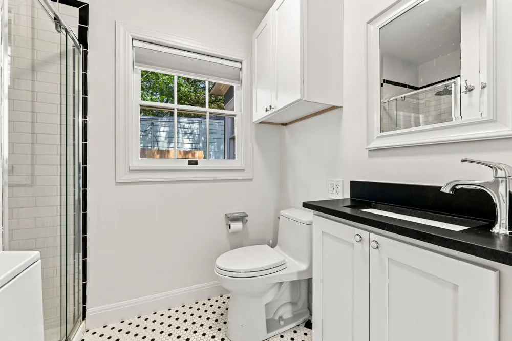 811 E 45th Street Austin, TX 78751