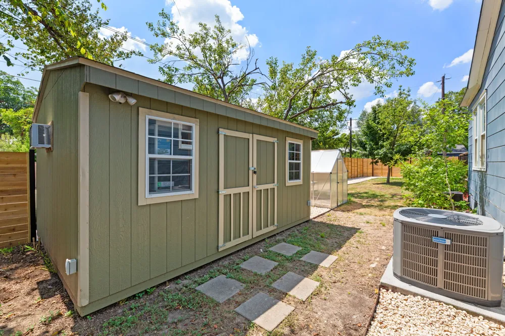 811 E 45th Street Austin, TX 78751