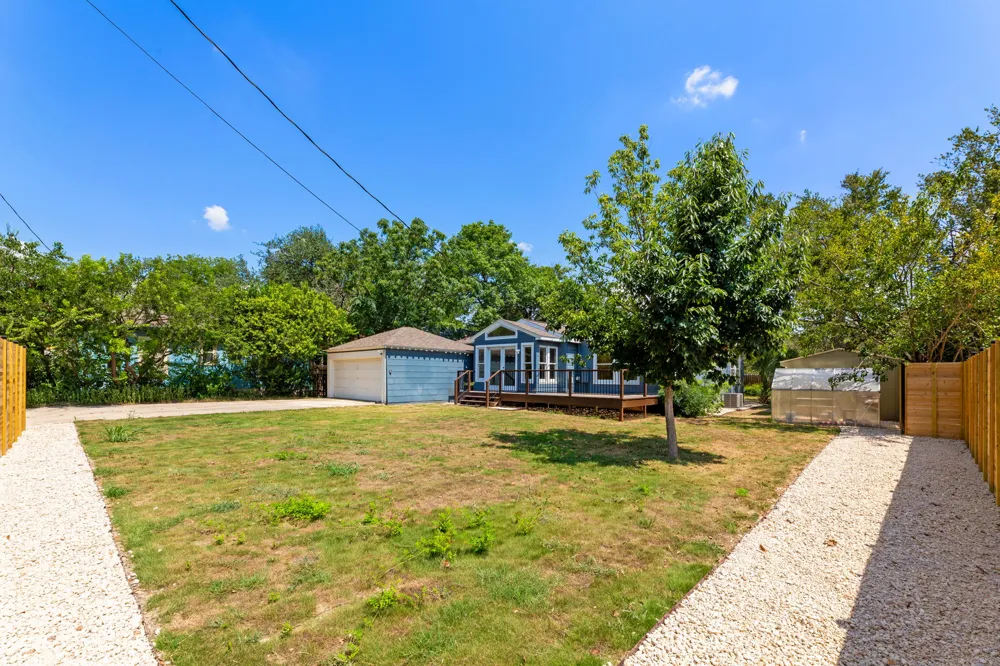 811 E 45th Street Austin, TX 78751