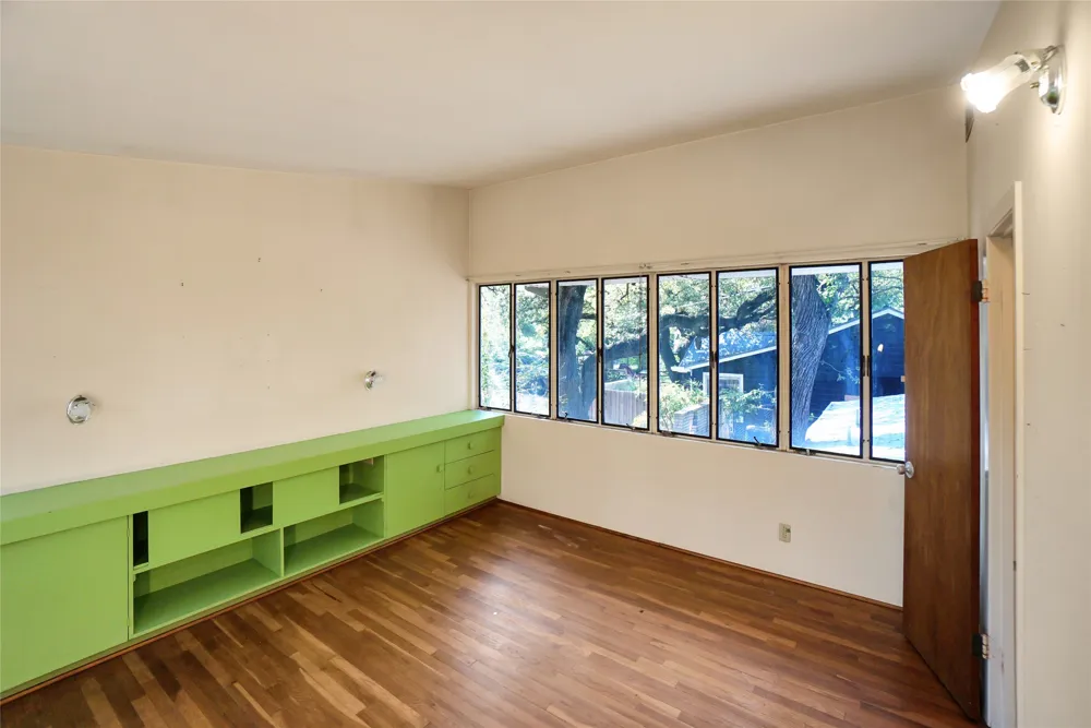1806 Alta Vista Avenue Austin, TX 78704
