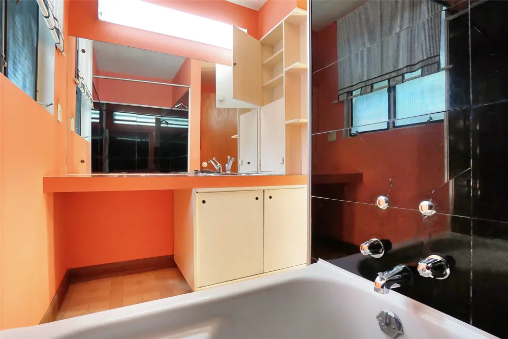 1806 Alta Vista Avenue Austin, TX 78704