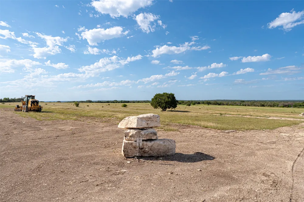 5 Hank Williams Way Burnet, TX 78605