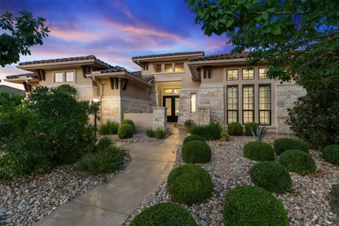 203 Bisset Court