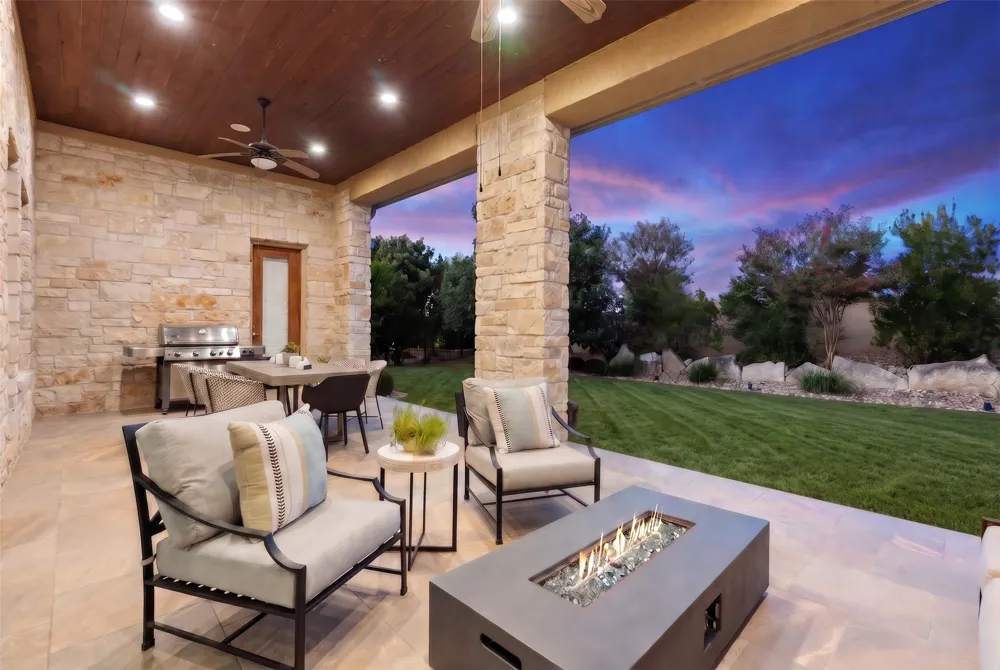 203 Bisset Court Lakeway, TX 78738