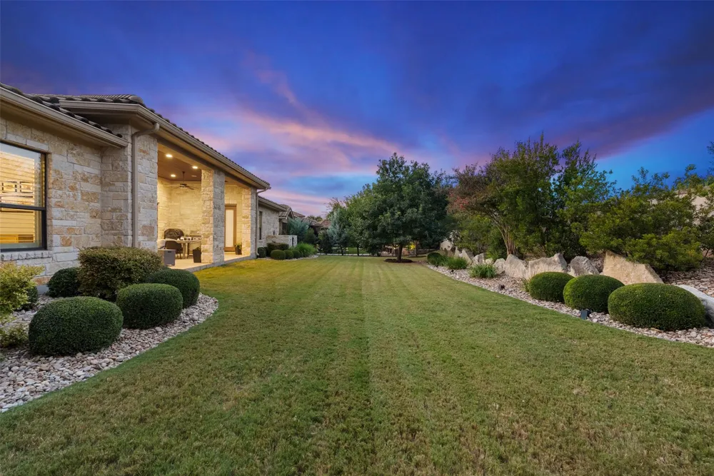 203 Bisset Court Lakeway, TX 78738