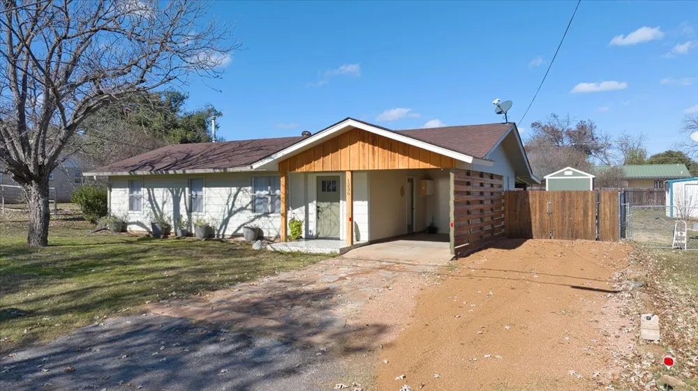 1236 Martin Street Mason, TX 76856