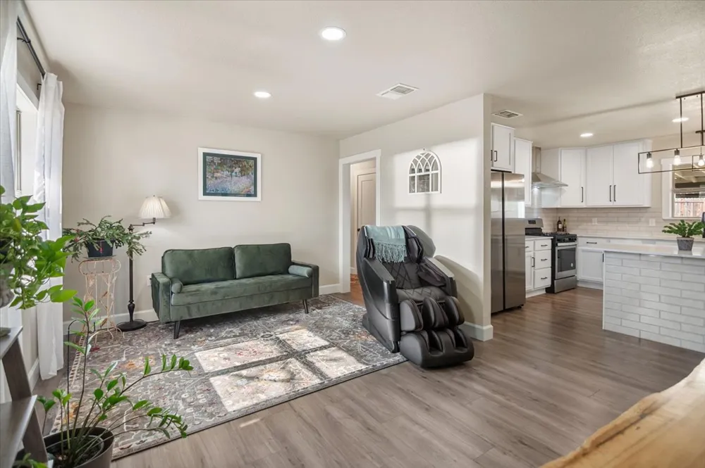 1236 Martin Street Mason, TX 76856