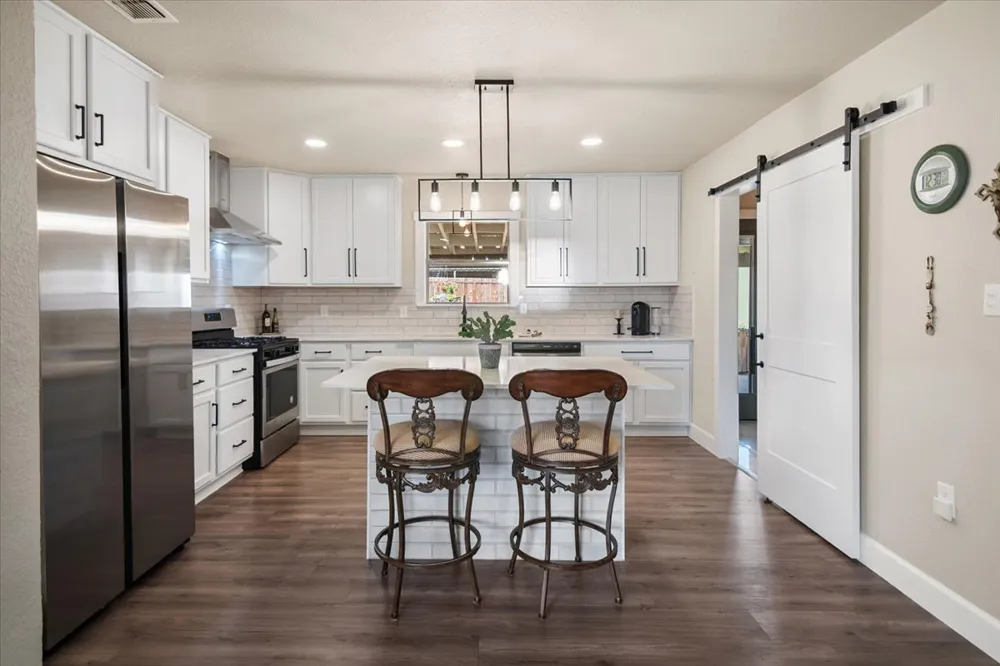 1236 Martin Street Mason, TX 76856