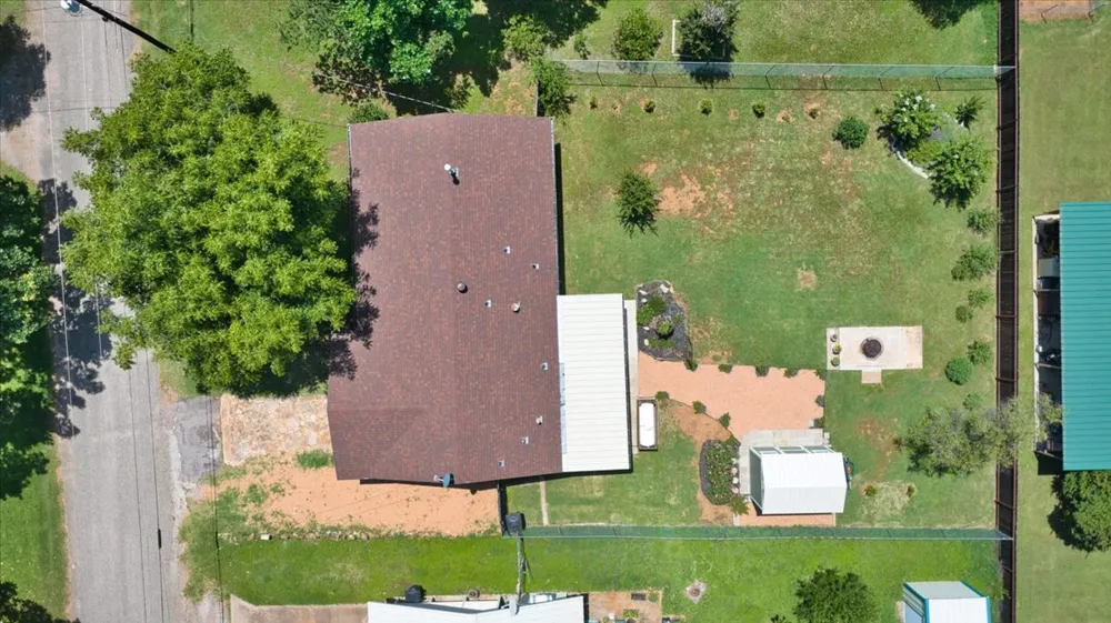 1236 Martin Street Mason, TX 76856