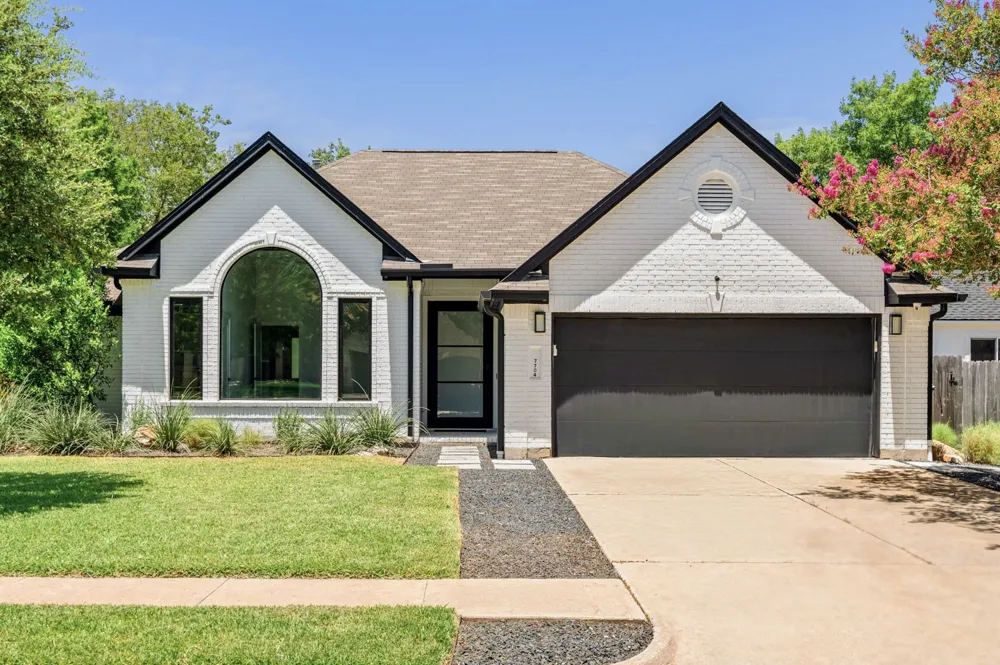 7704 Kiva Drive Austin, TX 78749