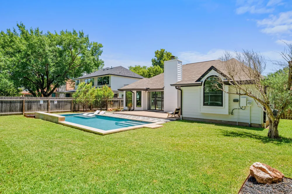 7704 Kiva Drive Austin, TX 78749