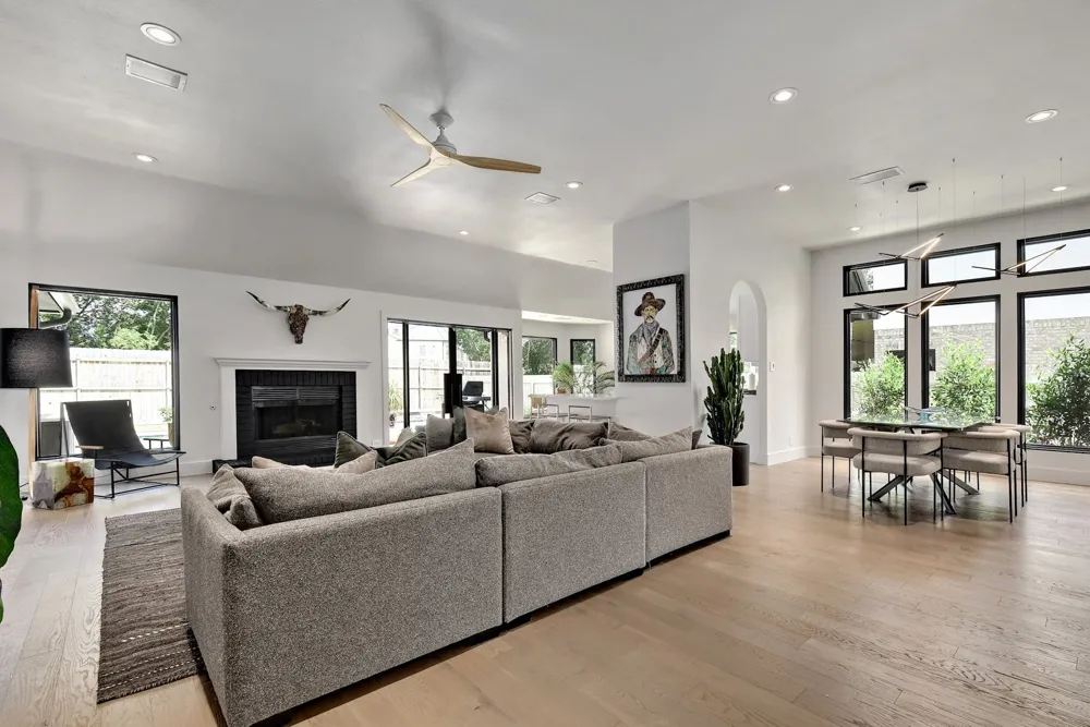 7704 Kiva Drive Austin, TX 78749